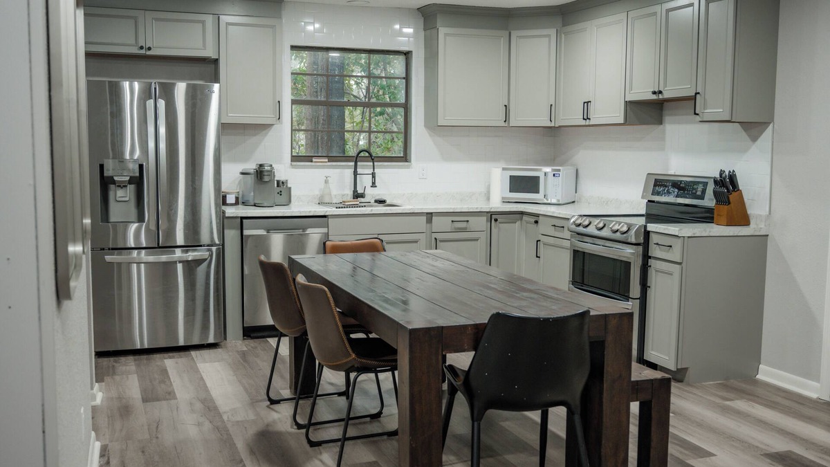 Lake City House | Charming 4- bedroom house with AC and WiFi in peaceful Lake City