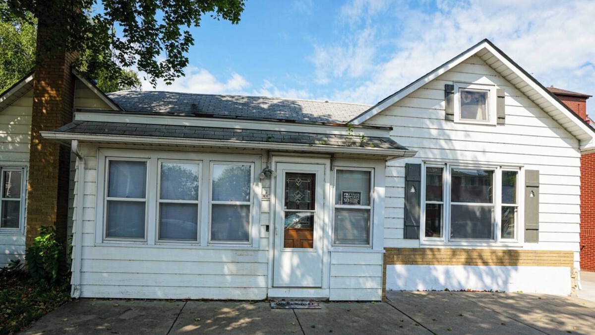 Waconia House | Charming 4-bedroom house with AC and WiFi in serene Waconia