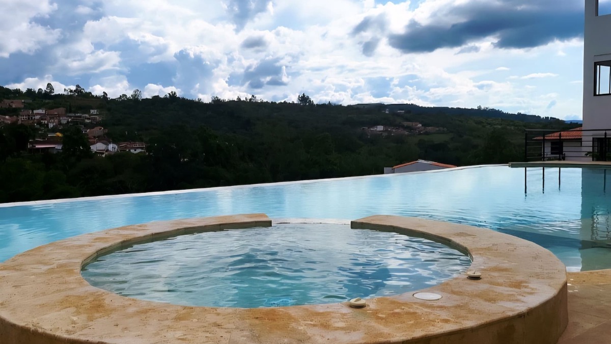 Curiti House | Charming 4-bedroom house with fitness room and WiFi in wonderful Curiti