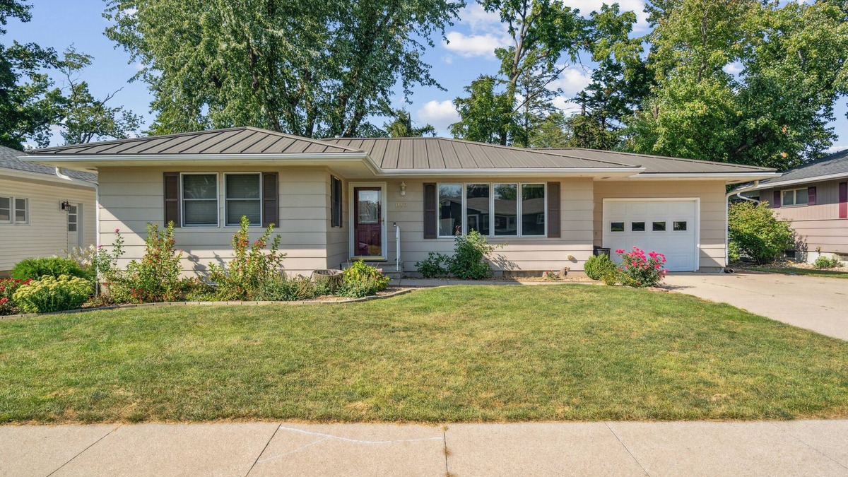 Marion House | Charming 4-bedroom house with High Speed WiFi in Marion