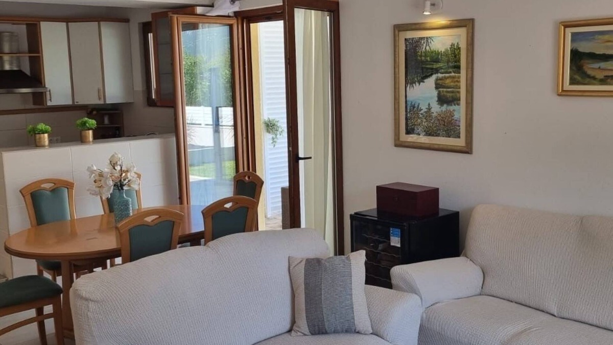 Ston Villa | Charming 4-bedroom villa with AC, WiFi in lovely Duba Stonska