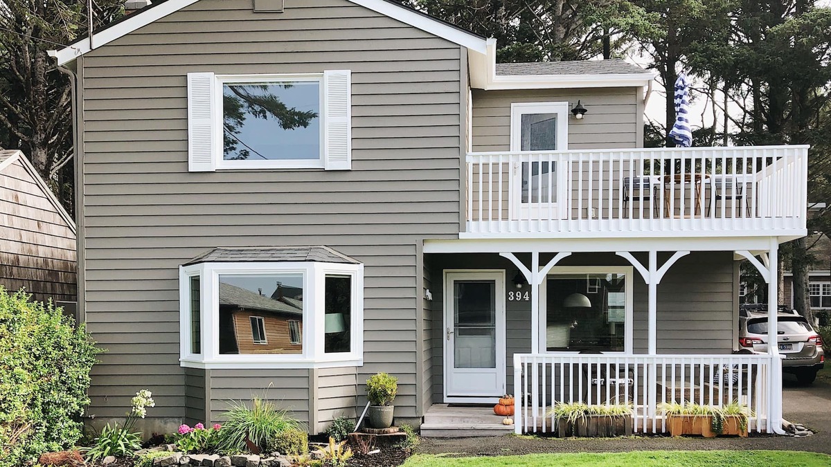 Tolovana Park House | Charming 4 Bedroom Home One Block to Ocean