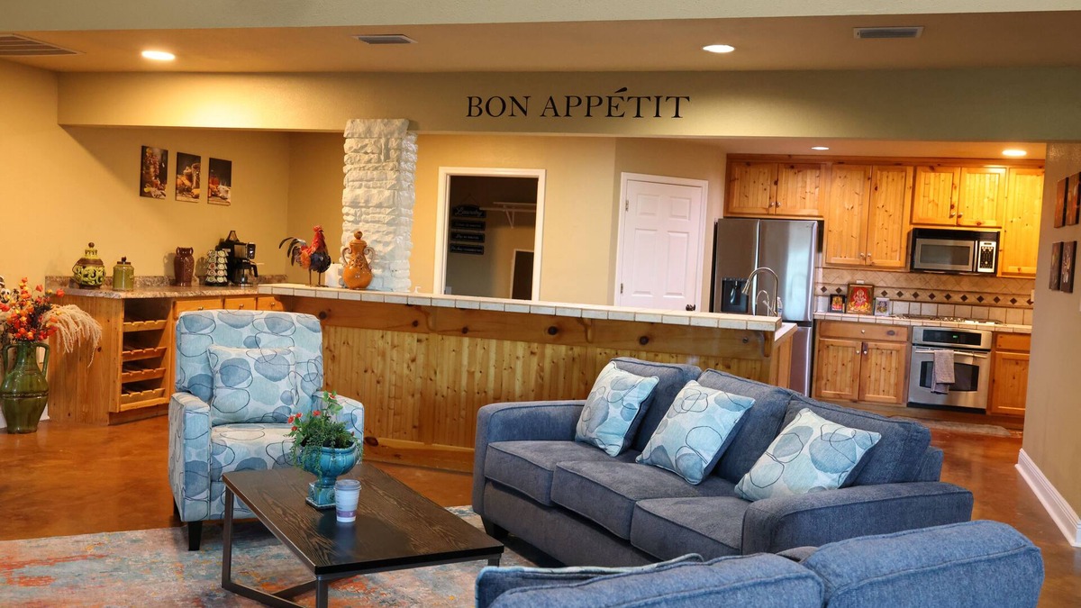 Liberty Hill House | Charming 4-bedroom house with AC and WiFi in Liberty Hill