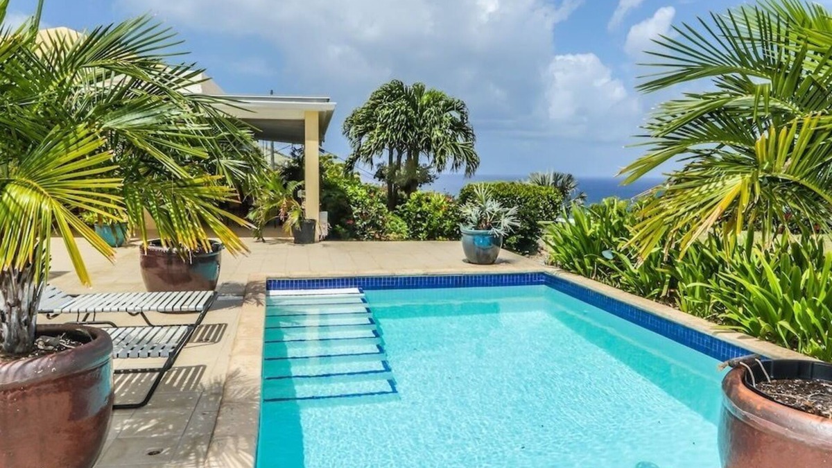 Estate Salt River House | Charming 4-bedroom house with AC, fitness room in fabulous Christiansted