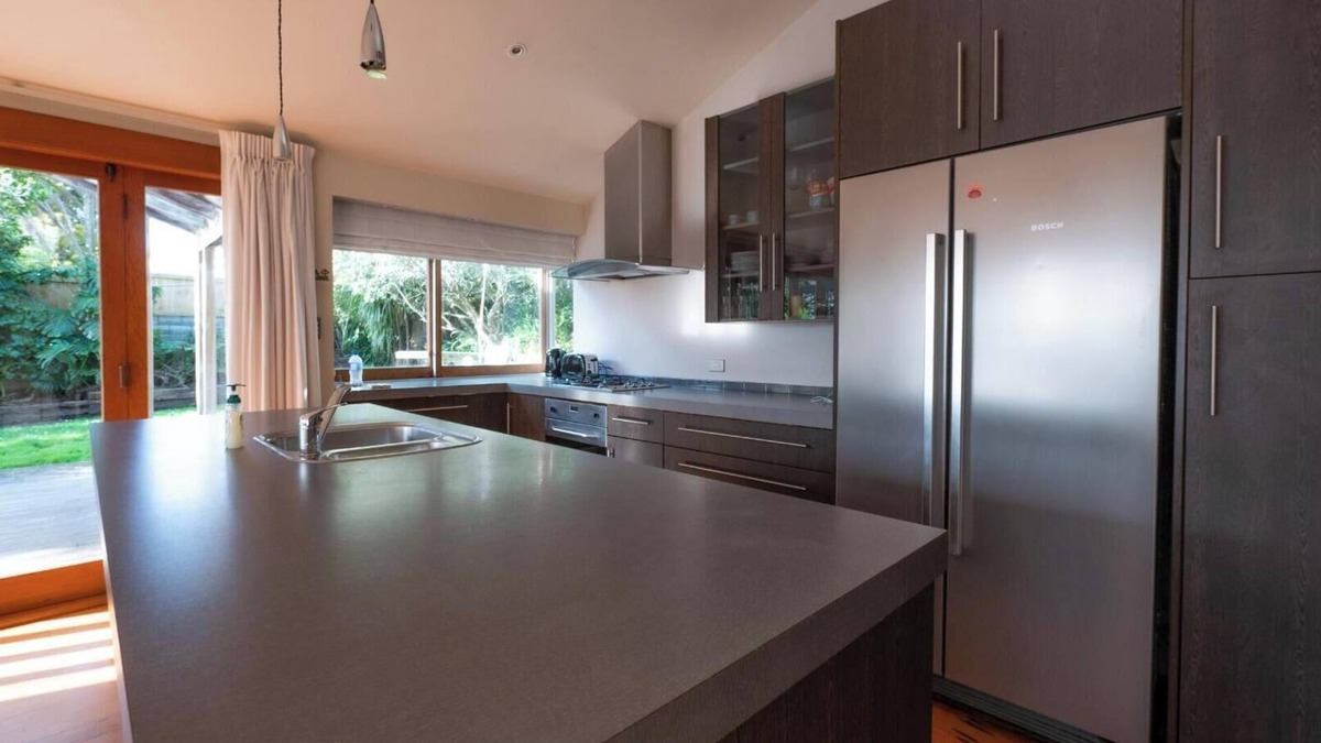 Mount Eden House | Charming 4-Bedroom Villa with Historic Flair.