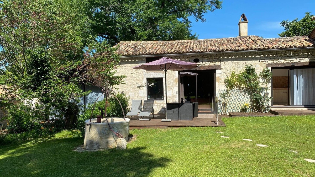 Monestier Cottage | Charming 4* country gîte near Bergerac