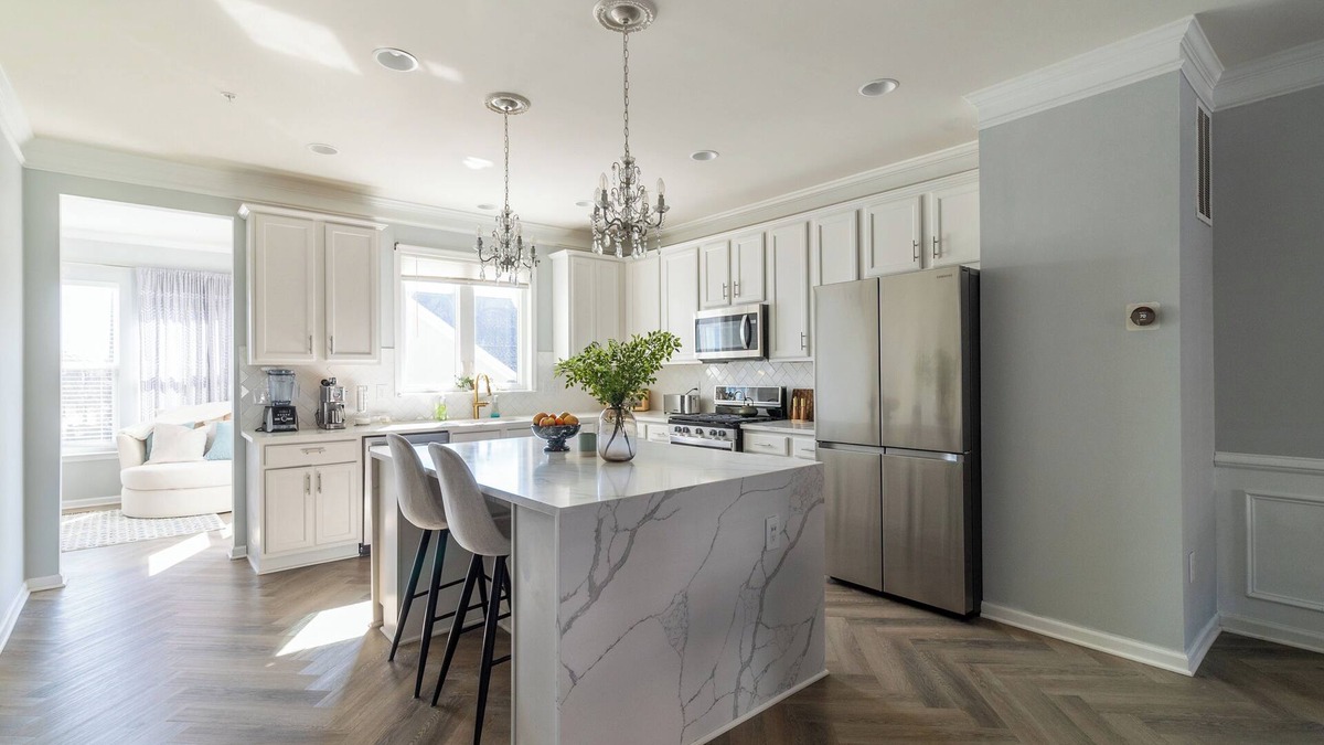 Hanover House | Charming 4-Story Townhome with Hot Tub