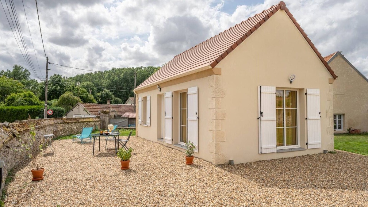 Fay-les-Etangs Cottage | Charming 40m² Cottage in Fay-les-Étangs: Tranquil Getaway, Modern Amenities, Near Nature & Paris