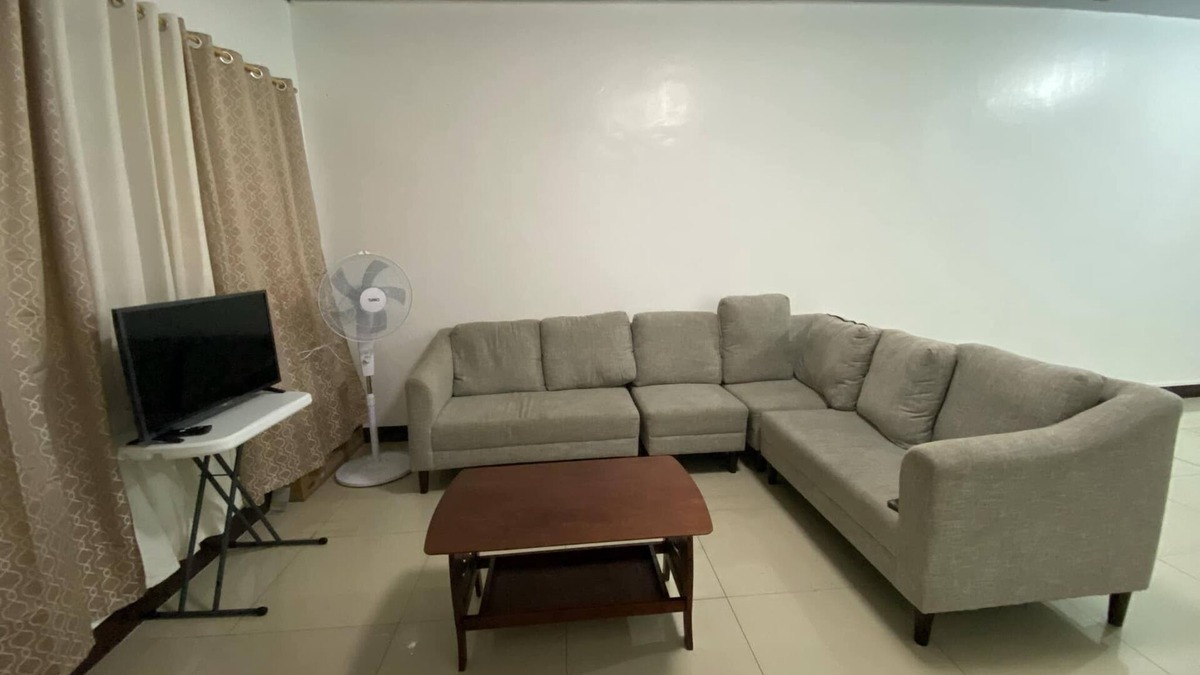 Fairview Apartment | Charming 4bedroom apartment with AC, WiFi in terrific Quezon City