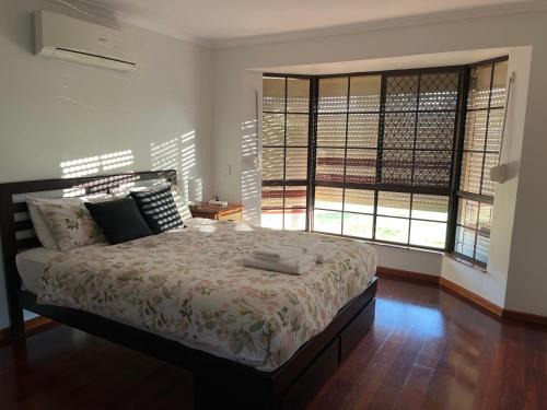 Evanston House | Charming 4BR Retreat near Gawler
