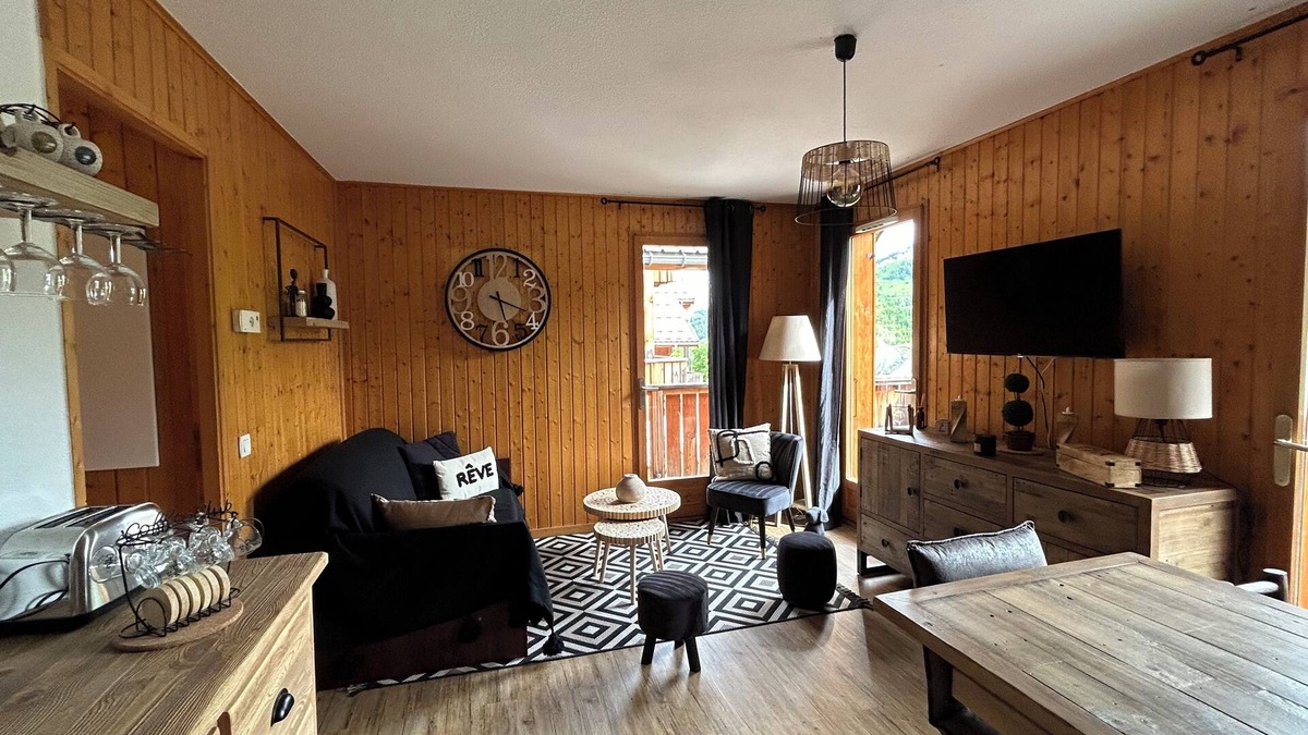 Saint-Jean-d'Arves Apartment | Charming 6/7-person apartment ST JEAN D'ARVES