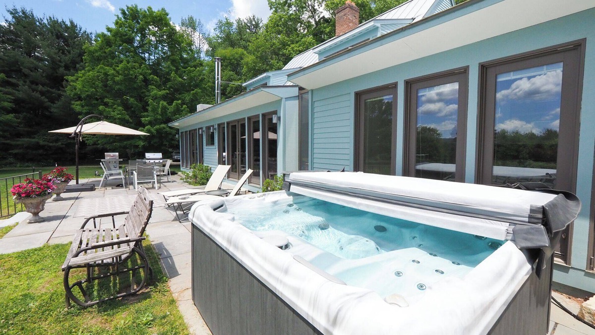 North Egremont House | Charming 6 Bdrm Countryside Stay