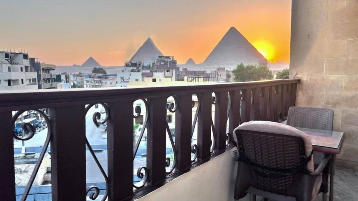 Giza Bed & Breakfast | Charming 6-bedroom bed & breakfast with WiFi, AC in lovely Giza Governorate