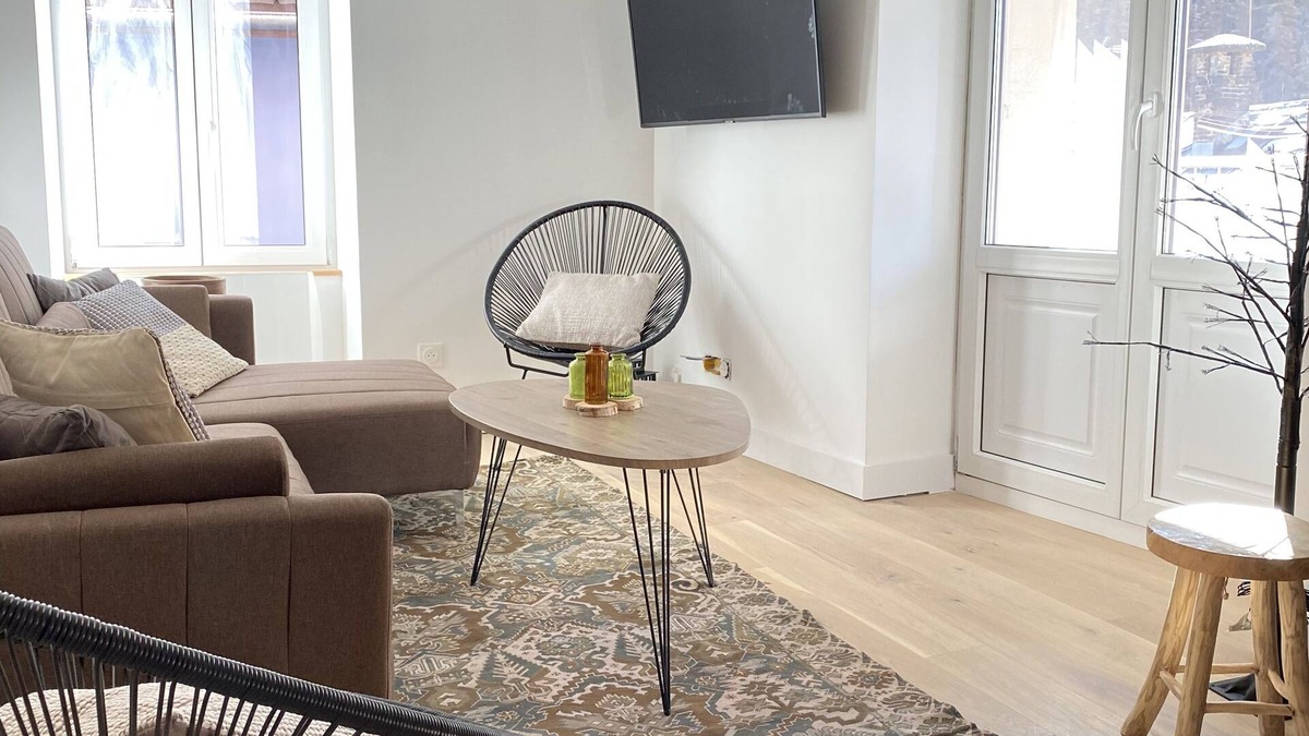 Aiguilles Apartment | Charming 75m2 3bed 2bath apartment for 6/8 people 1 balcony