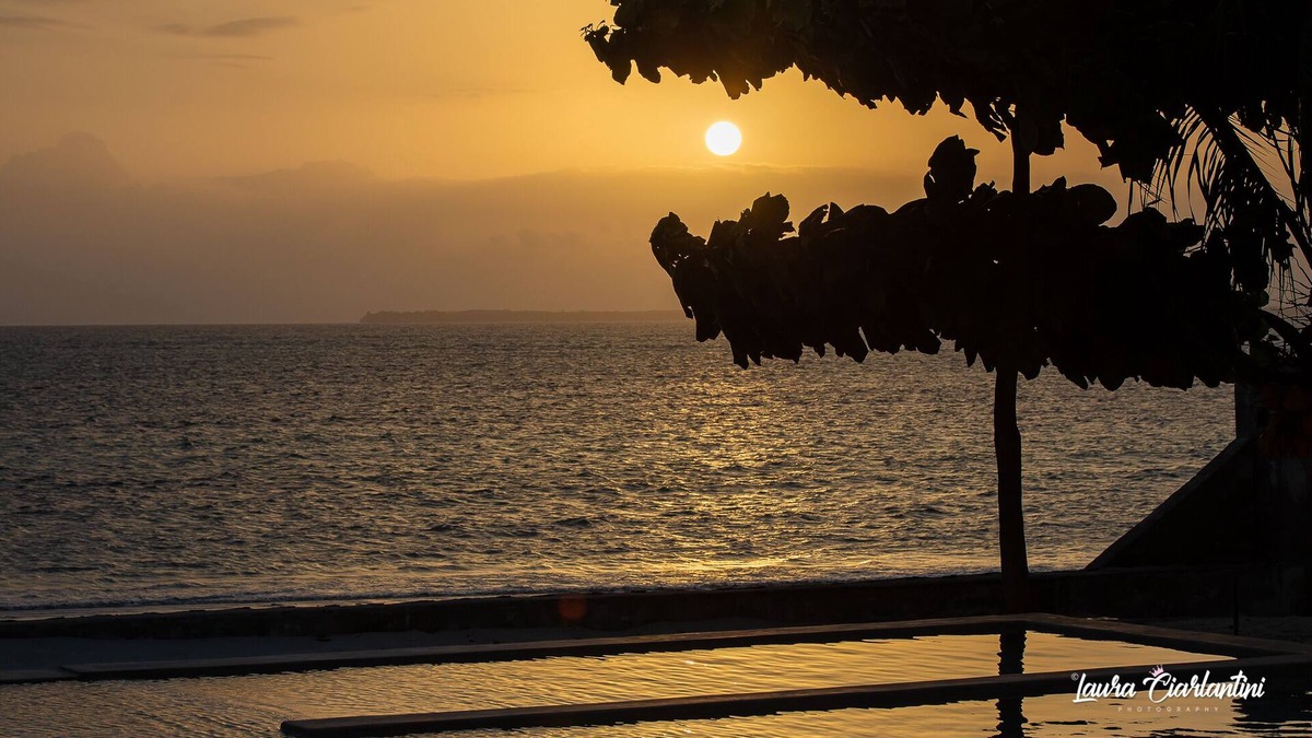 Uroa Villa | Charming 8 Rooms | 8 Bath | Sleeps 21| Beach Villa