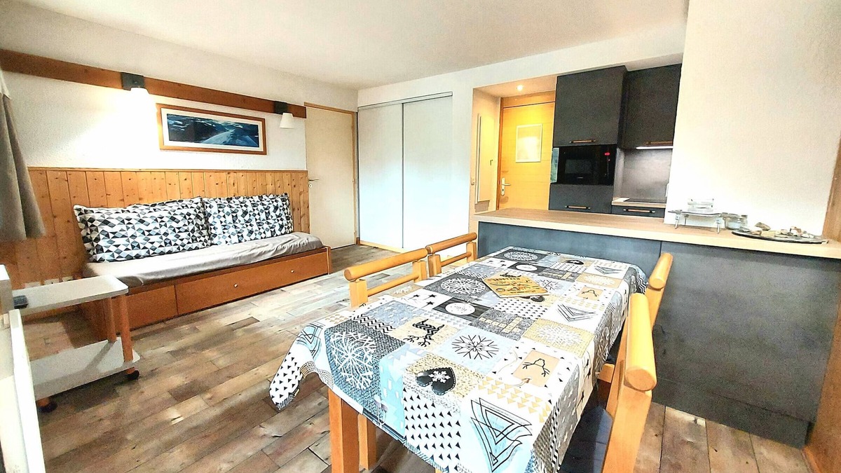 Plagne 1800 Apartment | Charming apt for 5, pool access, parking, Plagne 1800