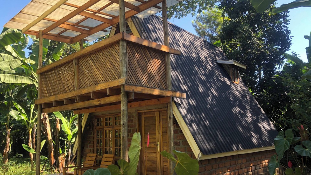 Nkoanrua House | Charming A-frame charming House in Arusha village