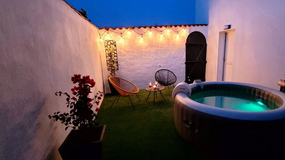 Puilboreau House | Charming accommodation with jacuzzi at the gates of La Rochelle