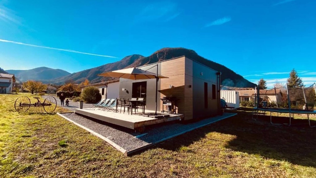 Rochebrune House | Charming accommodation between Lake and Mountains