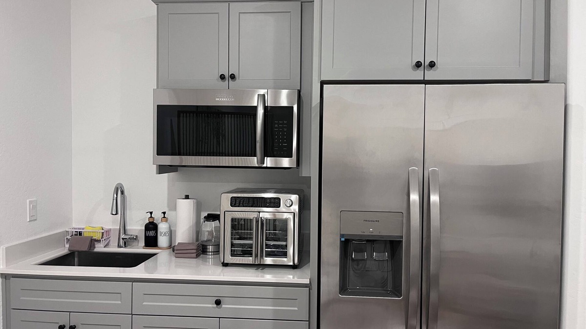 Raisin House | Charming ADU with Private Entrance