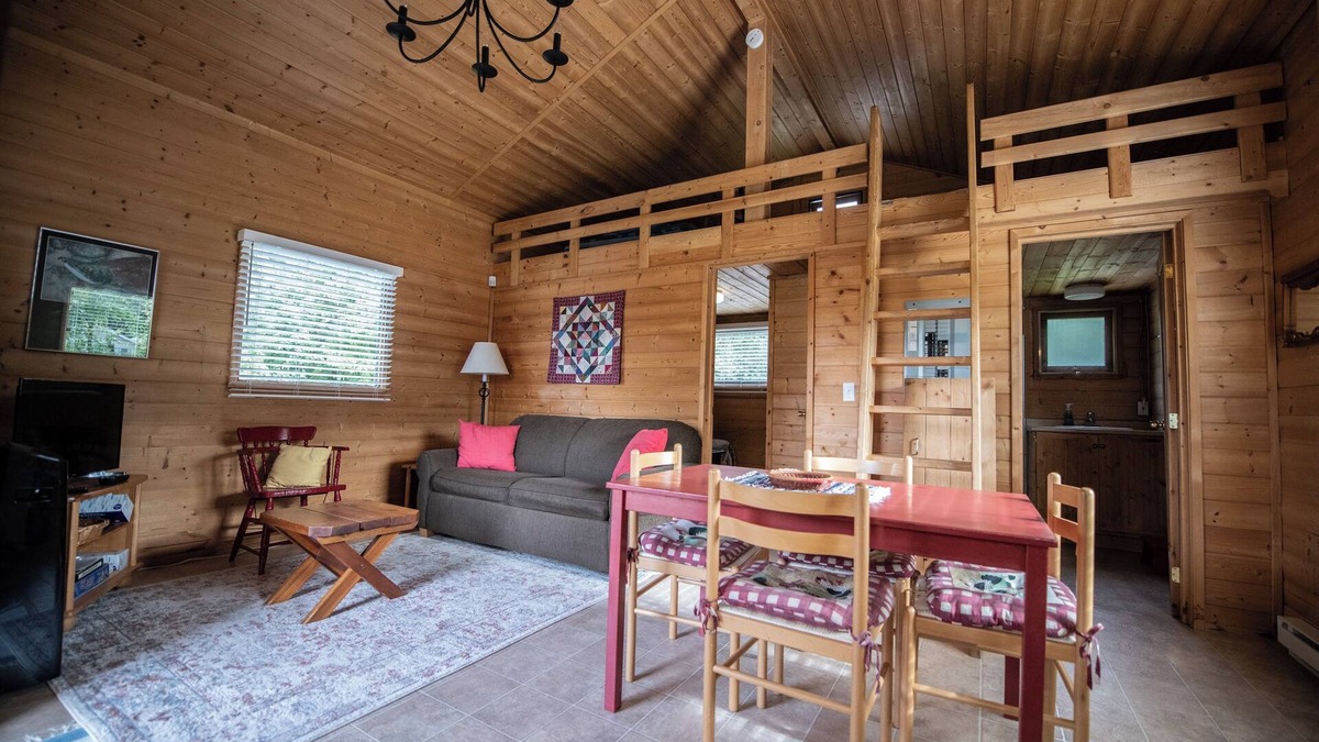 Scotch Creek Cabin | Charming, affordable cabin - steps from the beach!