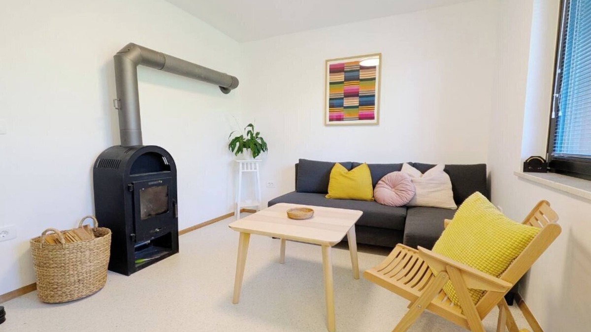 Zirovnica Apartment | Charming Alpine Retreat – Just Minutes from Lake Bled and Lake Bohinj