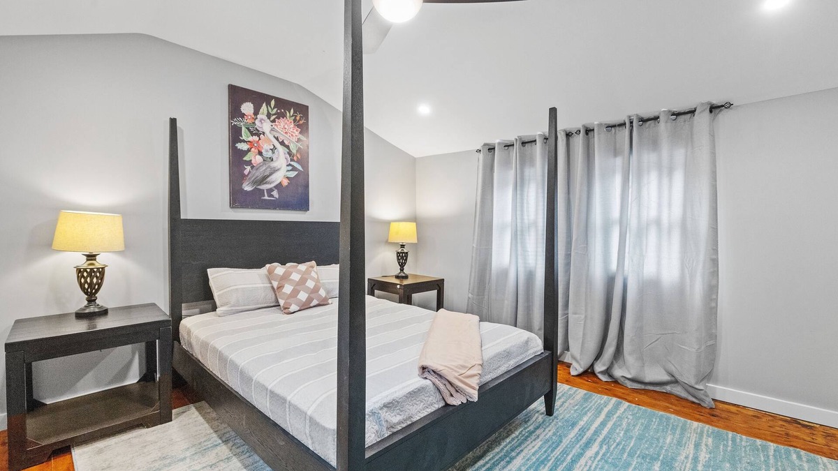 Alton Cottage | Charming Alton Bay Getaway – 1BR Cottage, Pool Access & Walk to Lake