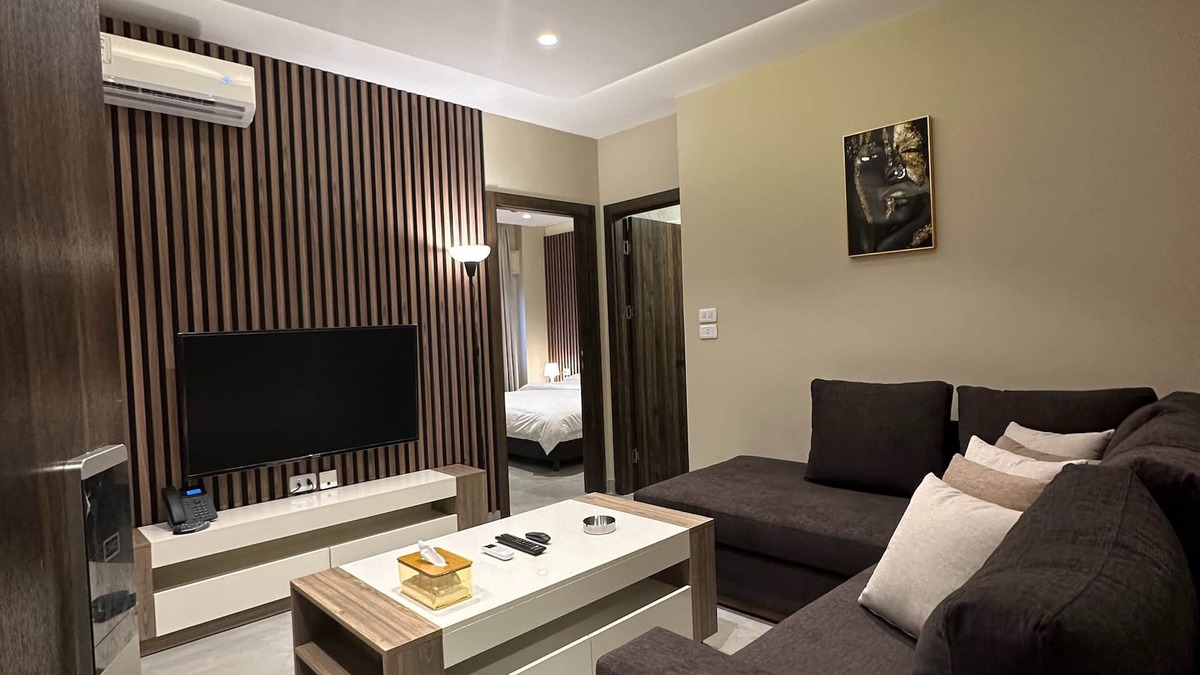 Al Swaifyeh Apartment | Charming Amman Apartment with Modern furnis