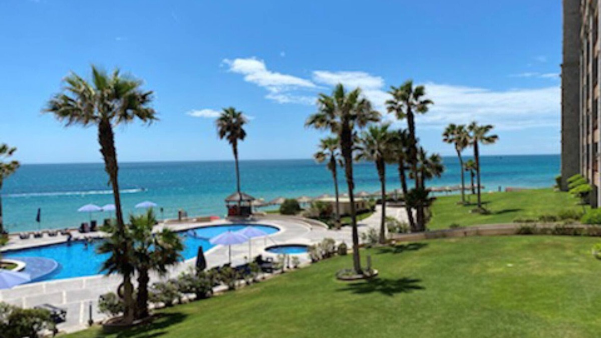 Sandy Beach Condo | Charming and bright 1 br 1 b condo