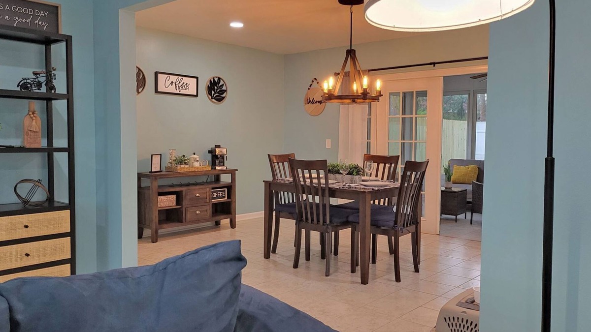 Brandon House | Charming and Bright Family Home