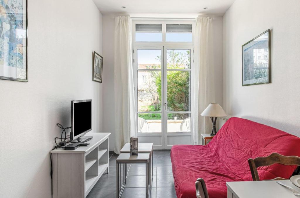 Transvaal Apartment | Charming and calm flat with terrace in Grange Blanche in Lyon- Welkeys