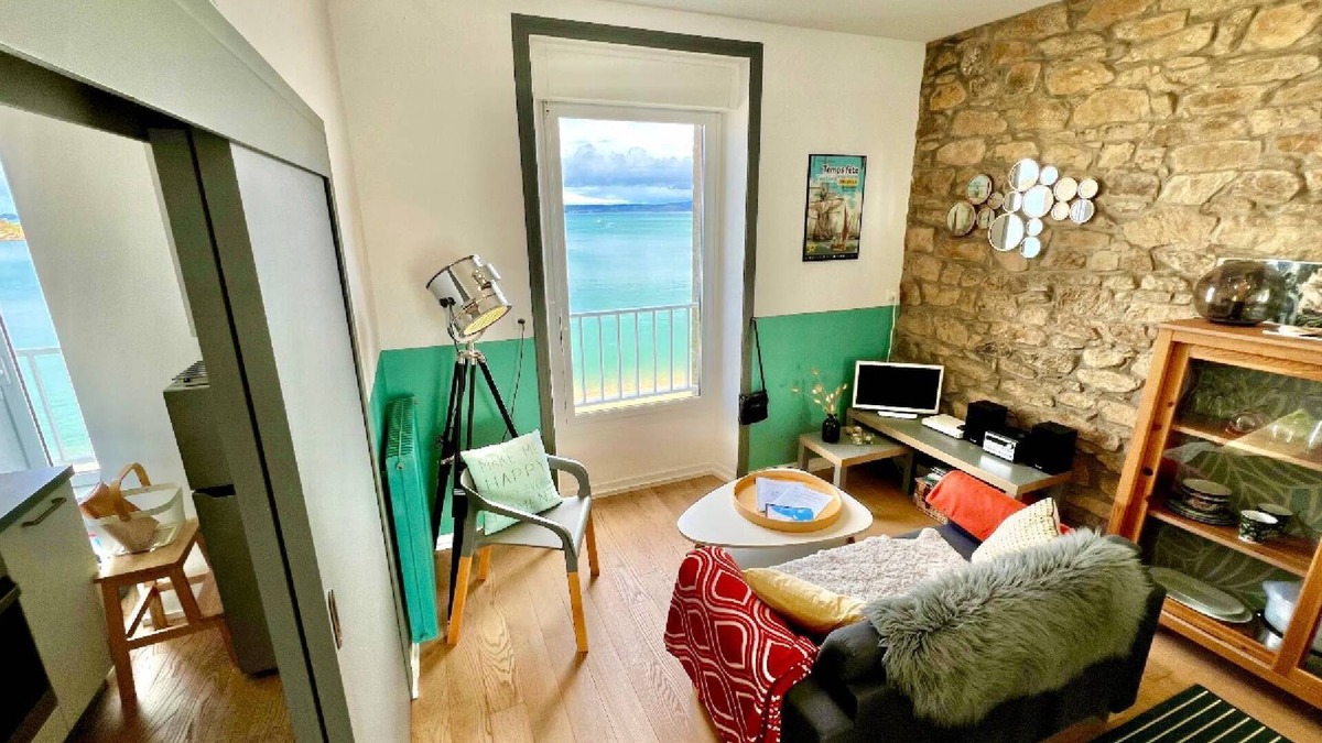 Treboul Apartment | Charming and comfortable apartments with an ecological approach