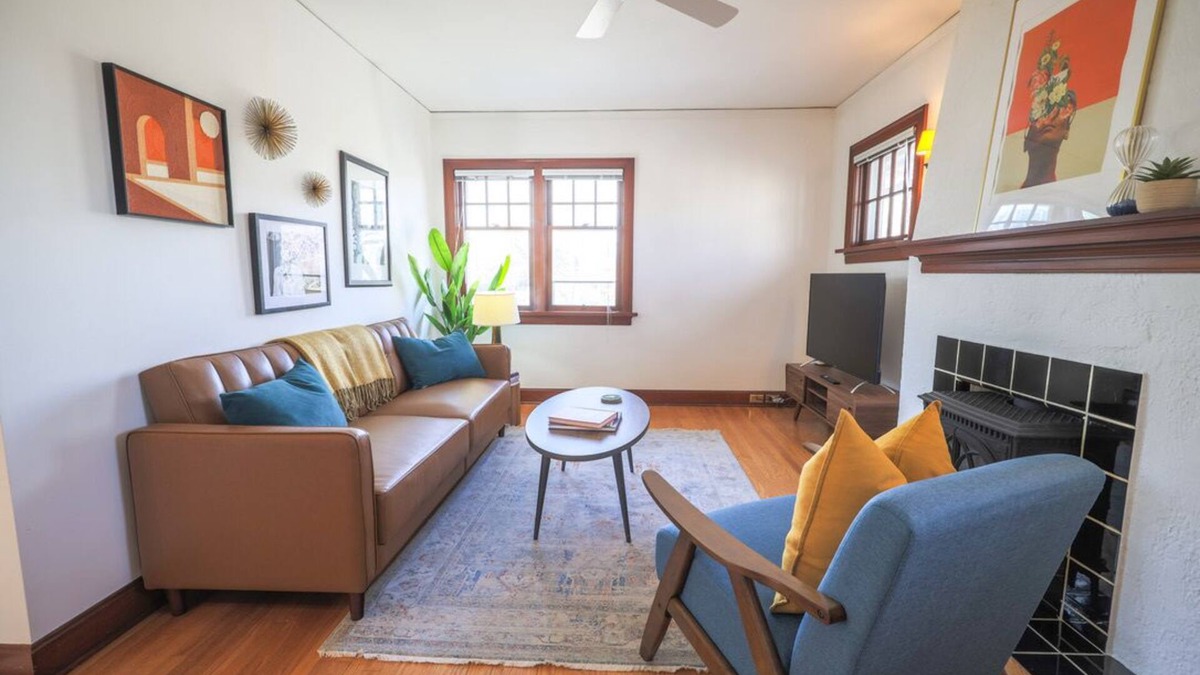 Mission District Condo | Charming and Contemporary Inner-City One-Bedroom Heritage Condo
