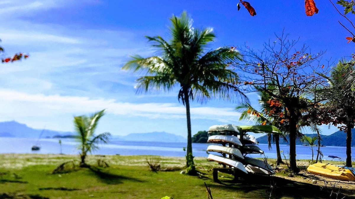 Jabaquara House | Charming and cosy, near the beach, 3 suites, near old town, pool, BBQ, WiFi, Netflix