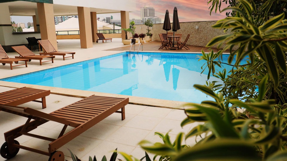 Rio Vermelho Apartment | Charming and cozy - Pool, beach and location.