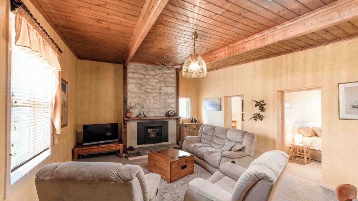 Macgillivray Cottage | Charming and Private Cottage with Fireplace for a Cozy Island Getaway.