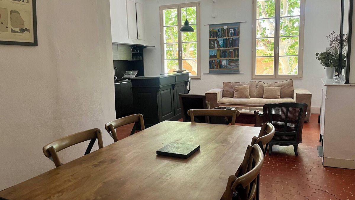 Aix-en-Provence Historic Centre Apartment | Charming and spacious 3 rooms of 83 m2 in the heart of the historic center of Aix