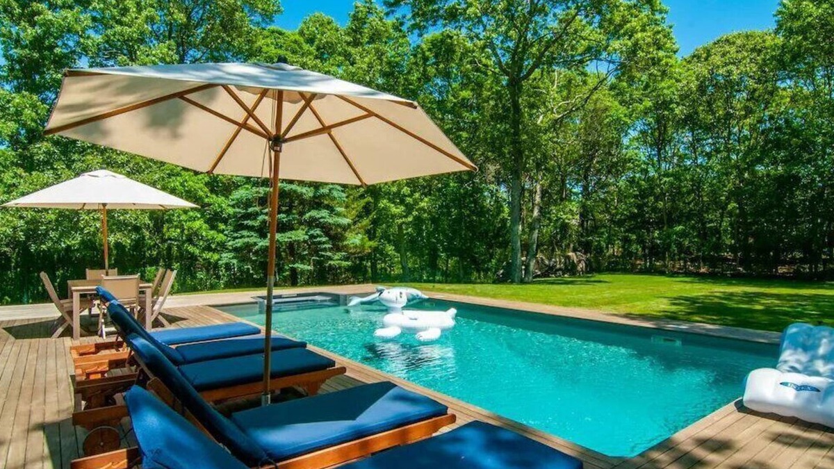 Wainscott House | Charming and Spacious Wainscott Home close to Town and Beaches, Great for.