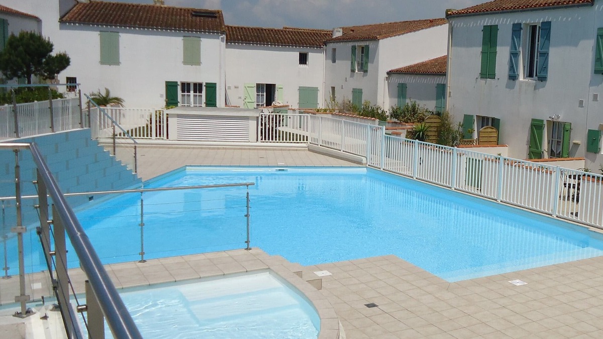 Saint-Martin-de-Re Apartment | CHARMING APARTMENT WITH TERRACE AND POOL IN RESIDENCE