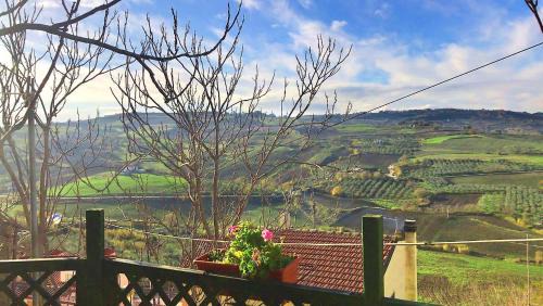 Montenero di Bisaccia Apartment | Charming Apartment in Montenero, Mountain View