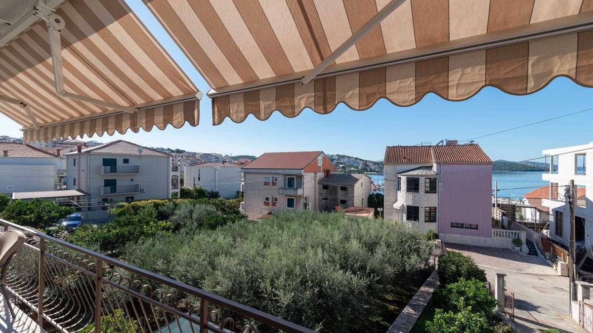 Okrug Gornji Apartment | Charming Apartment Domi