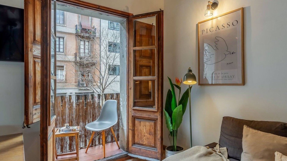 Sant Antoni Apartment | Charming apartment city center