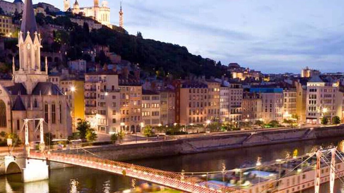 Moliere - Edgard Quinet Apartment | CHARMING APARTMENT CLOSE TO LAFAYETTE BRIDGE FOR 4 PEOPLE