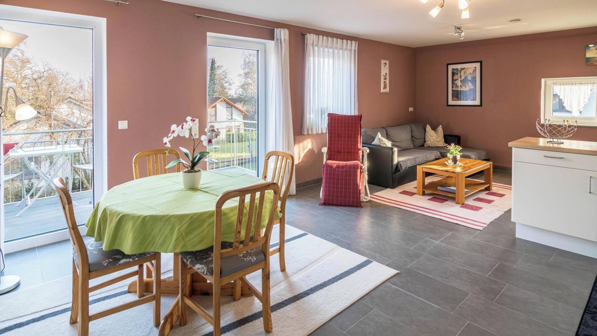 Bad Saulgau Apartment | Charming Apartment For Families “Haus Ruther 2” with Wi-Fi, Balcony & Garden