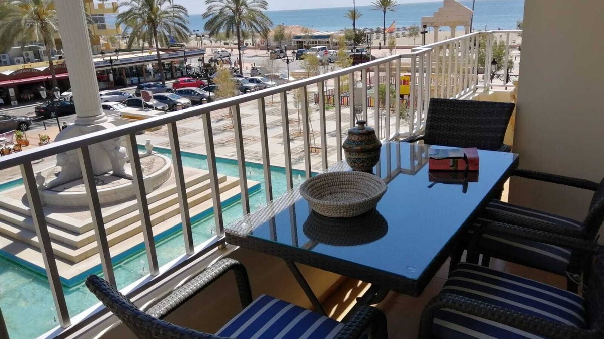 Fuengirola Apartment | Charming apartment with sea views and UK, French, German TV channels