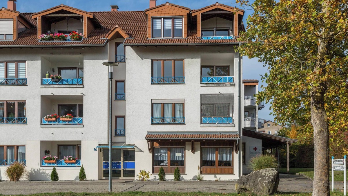 Singen Apartment | Charming Apartment “Ferienwohnung Schlegel” in Quiet Area