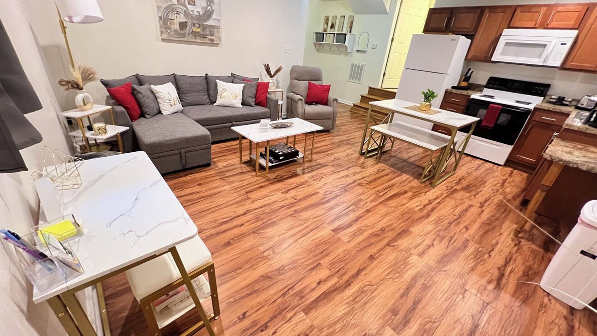 Cross Lanes Apartment | Charming Apartment in CrossLanes