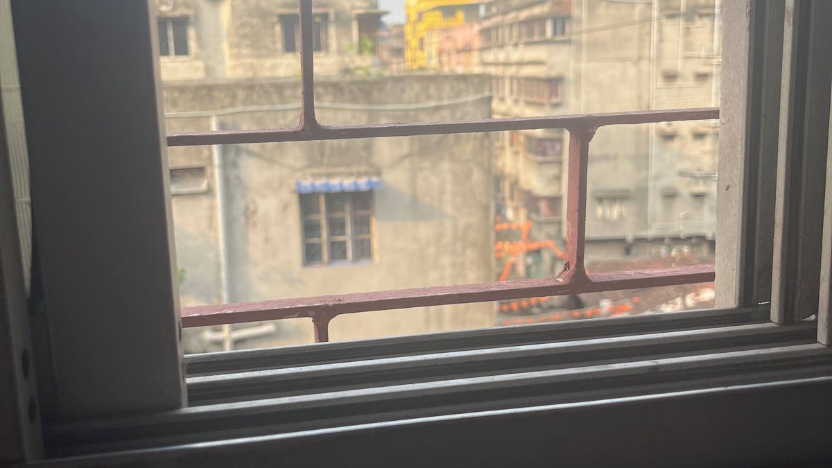Kolkata Apartment | Charming apartment in lovely Howrah with AC