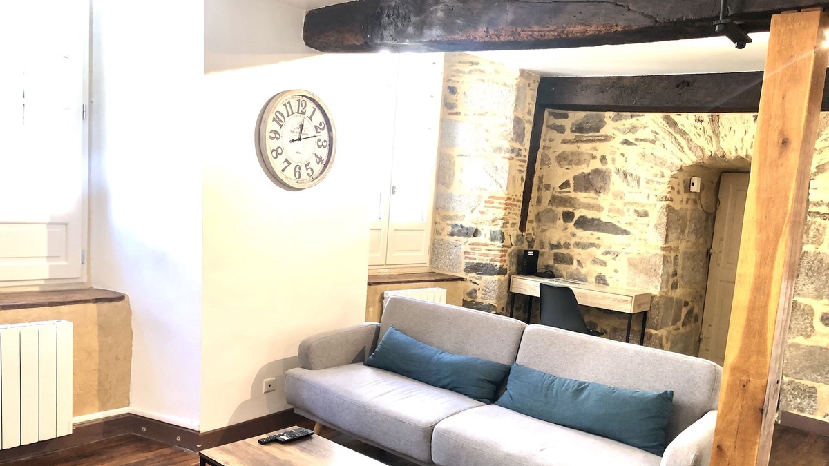 Tulle Apartment | Charming apartment in the historic district, at the foot of the Cathedral