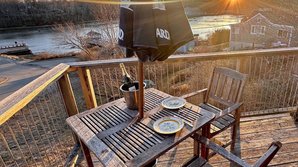 Thomaston Apartment | Charming Apartment in Thomaston with Water Views